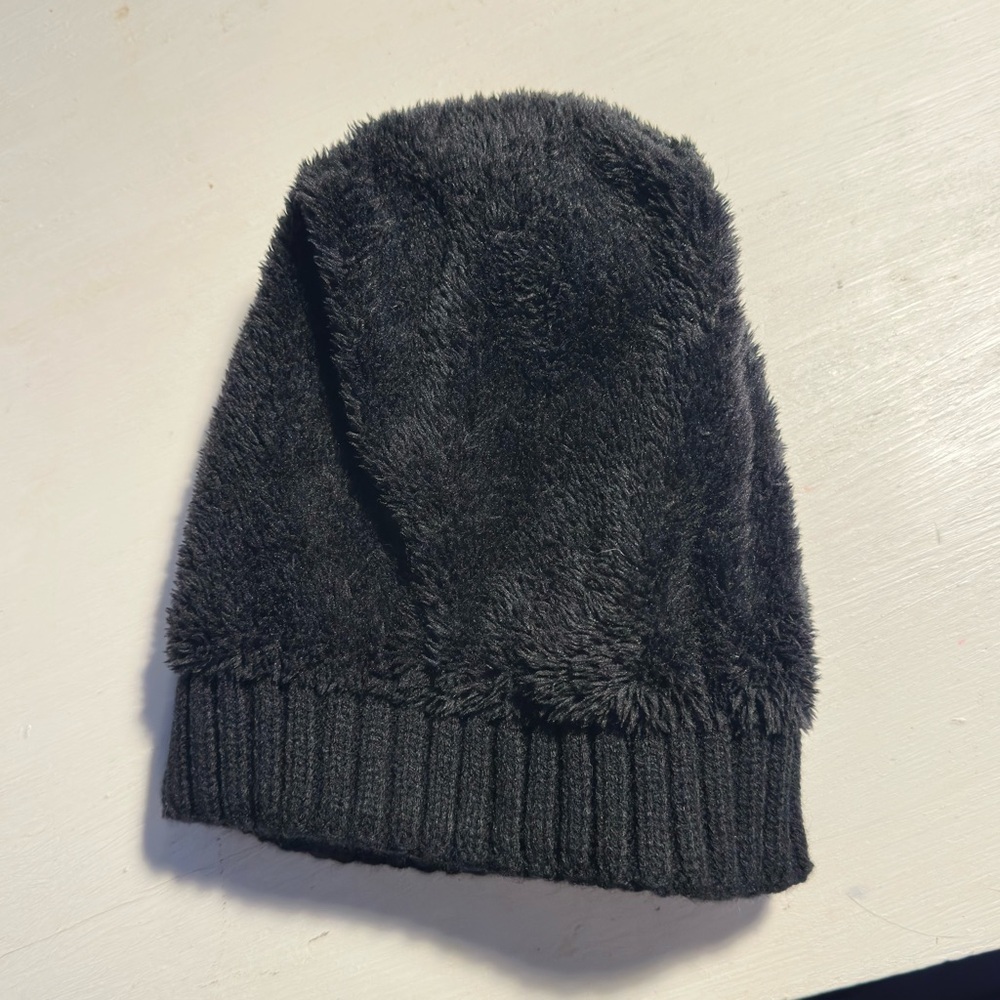 UGG Men's Black Knit Beanie Unisex - Picture 5 of 8